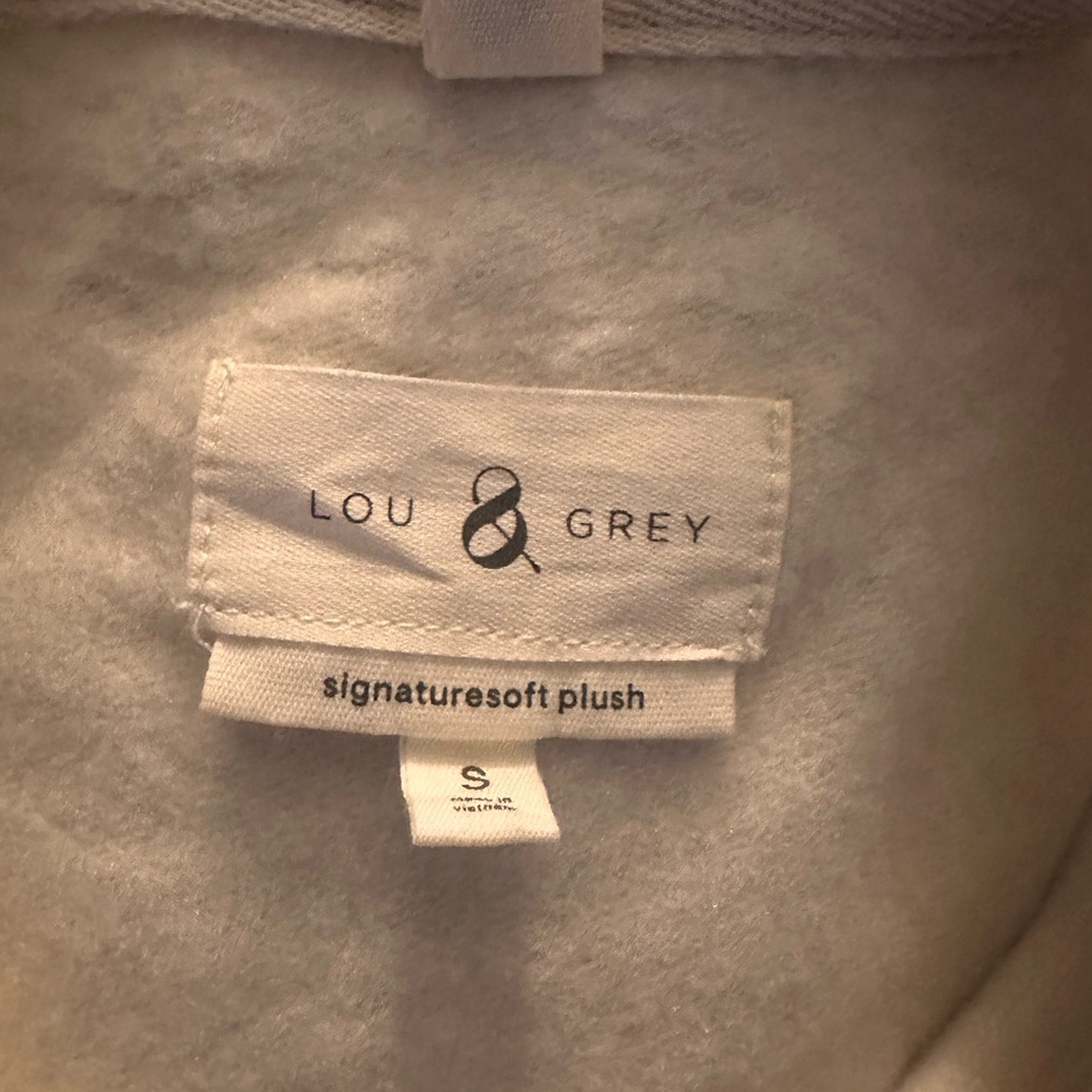Lou & Grey signature soft plush sweatshirt - size S - never worn - Picture 2 of 2